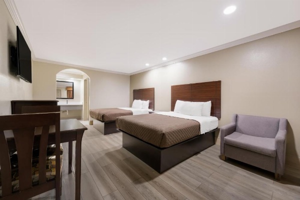 Americas Best Value Inn I-45 / Loop 610 image 15