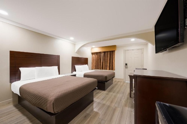 Americas Best Value Inn I-45 / Loop 610 image 24