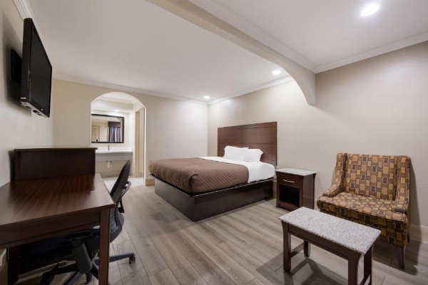 Americas Best Value Inn I-45 / Loop 610 image 28