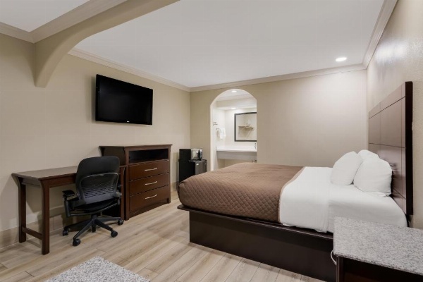 Americas Best Value Inn I-45 / Loop 610 image 30